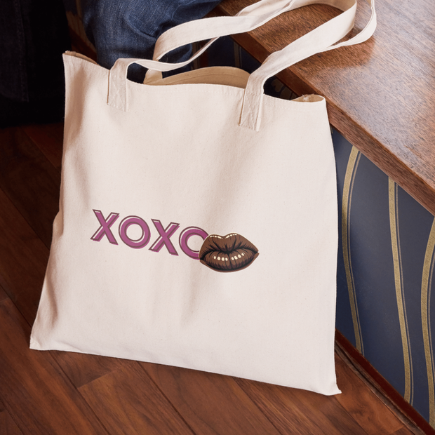 Tote Bag « XOXO Queen » – L’amour avec style et audace
