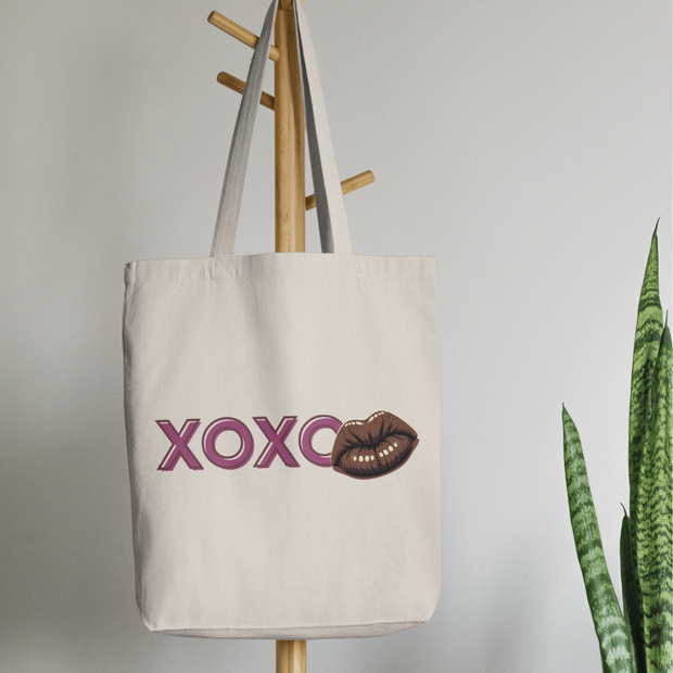 Tote Bag « XOXO Queen » – L’amour avec style et audace
