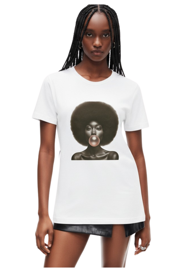 T-shirt Bubblegum Afro – Audacieuse & Élégante