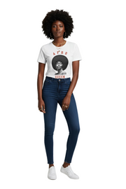 T-shirt Afro Queen Clin d'œil - Élégance & Confiance